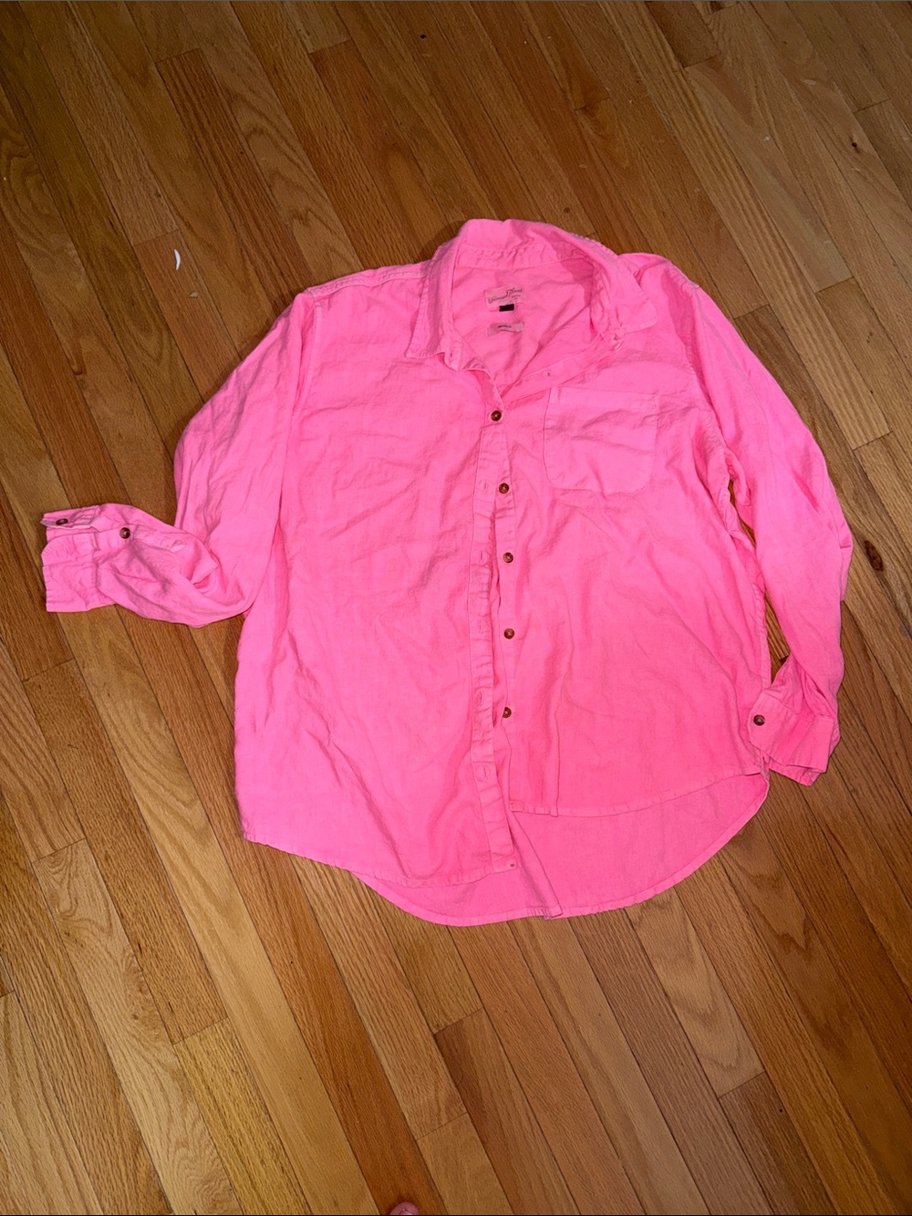 Universal Thread Neon Pink Long-Sleeve Button-Down Shirt
